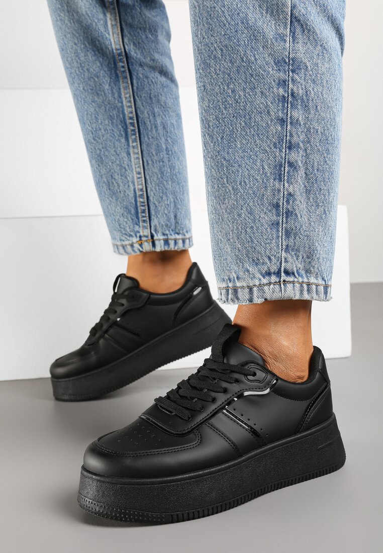 Czarne Klasyczne Sneakersy Vices na Grubej Podeszwie Torira