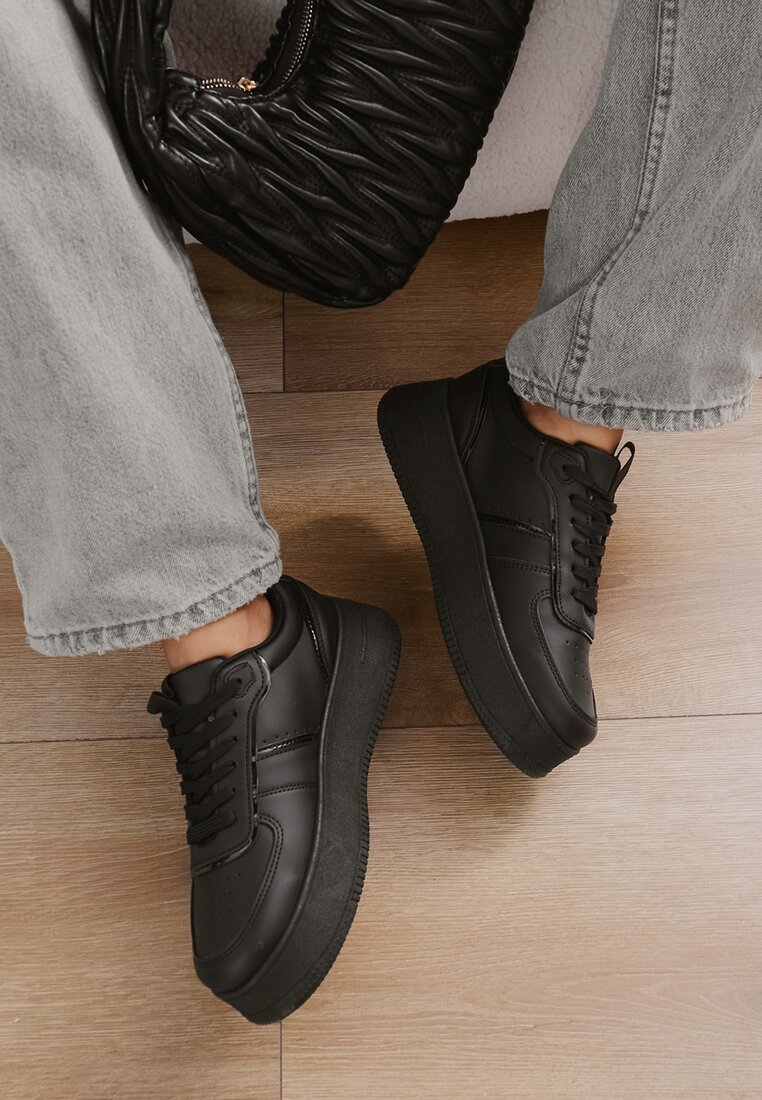 Czarne Klasyczne Sneakersy Vices na Grubej Podeszwie Torira