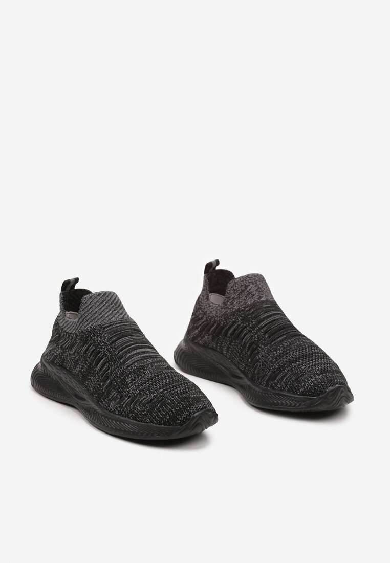 Czarne Buty Sportowe Sneakersy ze Skórzaną Wkładką na Płaskiej Tłoczonej Podeszwie Tiaamore