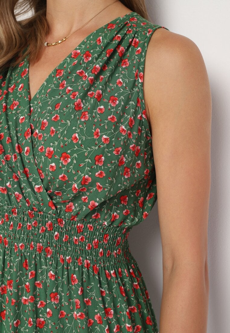 Zielona Wiskozowa Sukienka w Kwiaty z Gumką w Talii i Kopertowym Dekoltem Halevia