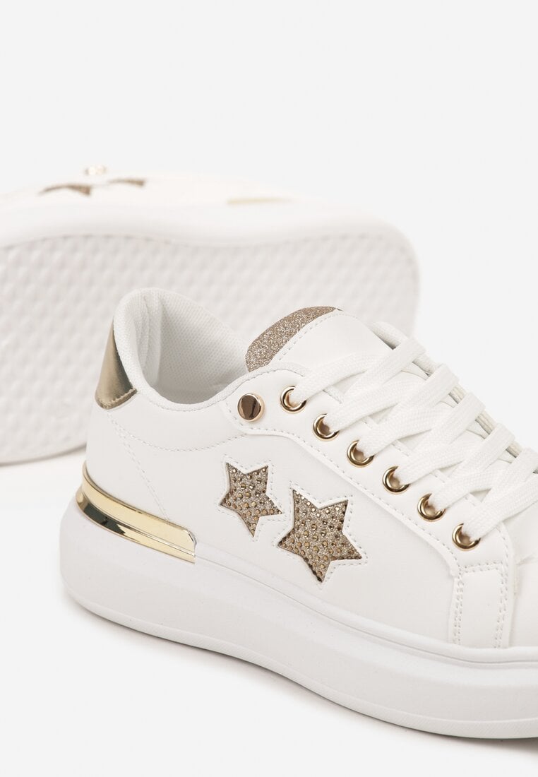 Biało-Złote Płaskie Sneakersy z Gwiazdkami i Metalicznymi Wstawkami Jalelia