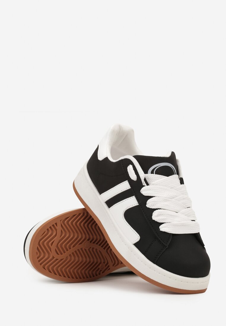 Czarne Płaskie Sznurowane Sneakersy z Kontrastowymi Wstawkami Deliris