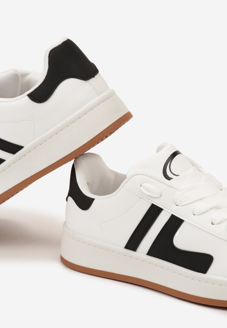 Białe Płaskie Sznurowane Sneakersy z Kontrastowymi Wstawkami Deliris