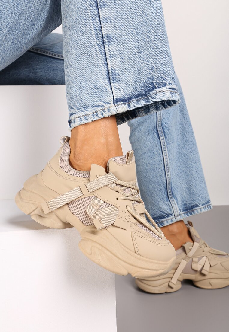 Ciemnobeżowe Sneakersy na Grubej Podeszwie z Ozdobnymi Sznurówkami Moraza