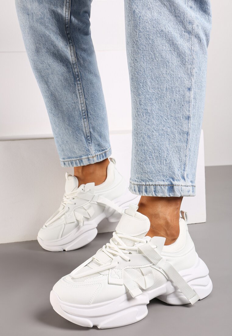 Białe Sneakersy na Grubej Podeszwie z Ozdobnymi Sznurówkami Moraza