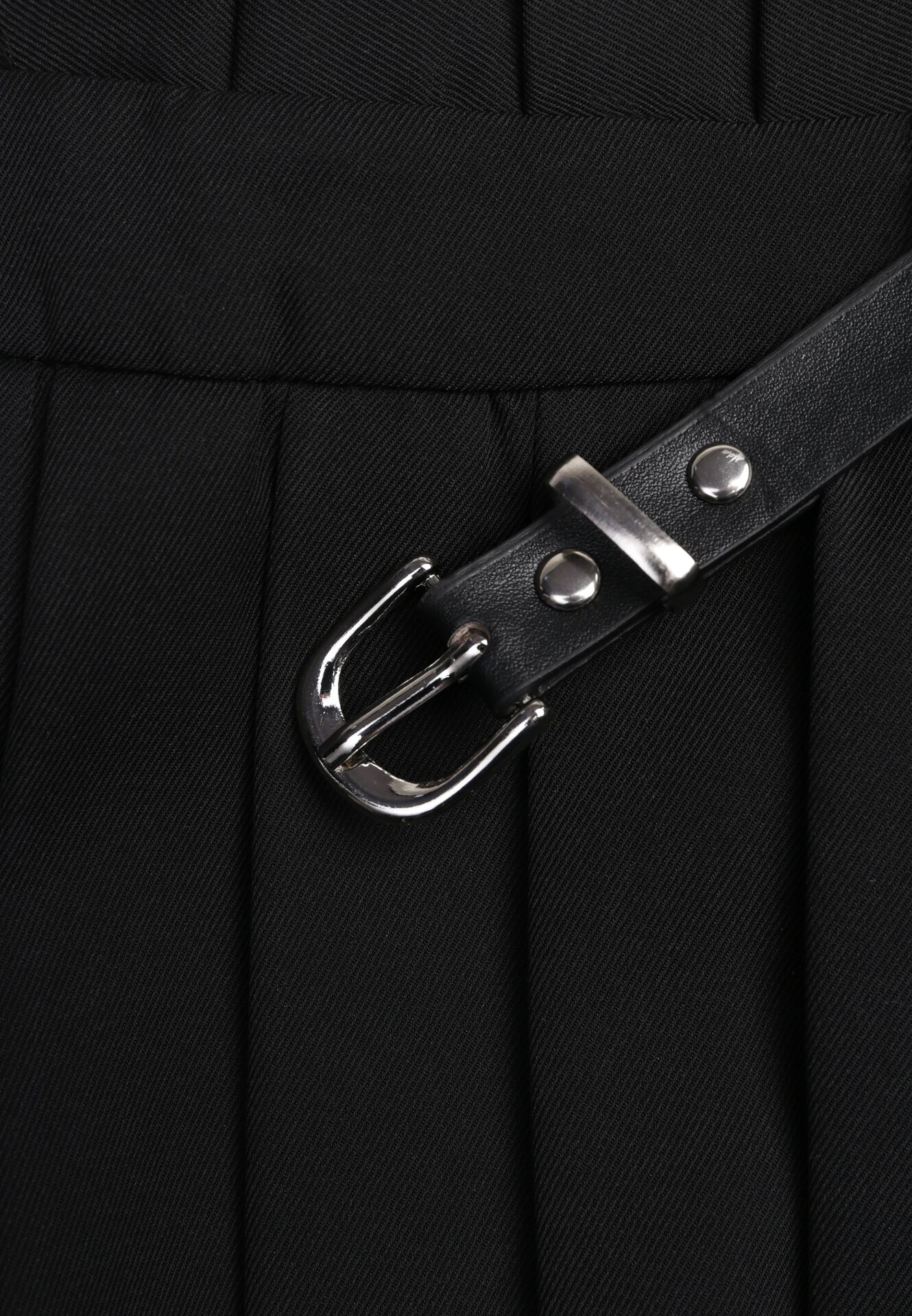 Czarne Plisowane Spódnico-Szorty z Wysokim Stanem i Paskiem Emivia