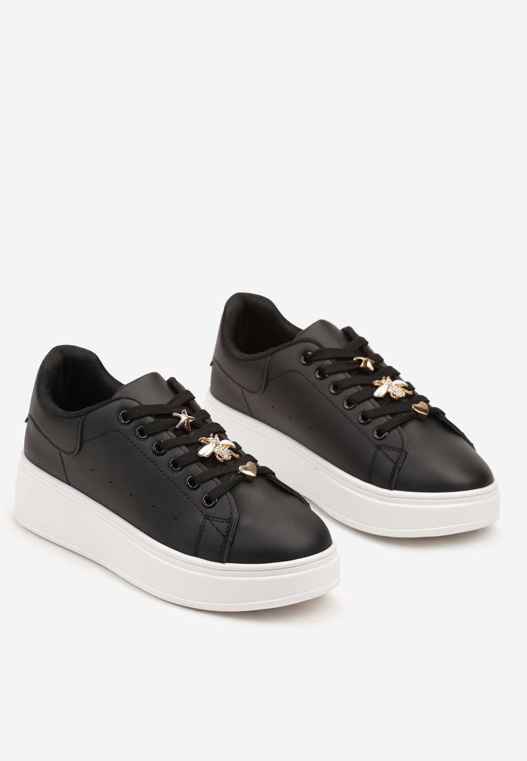 Czarne Sneakersy na Grubej Podeszwie z Metalicznymi Aplikacjami Vlianora