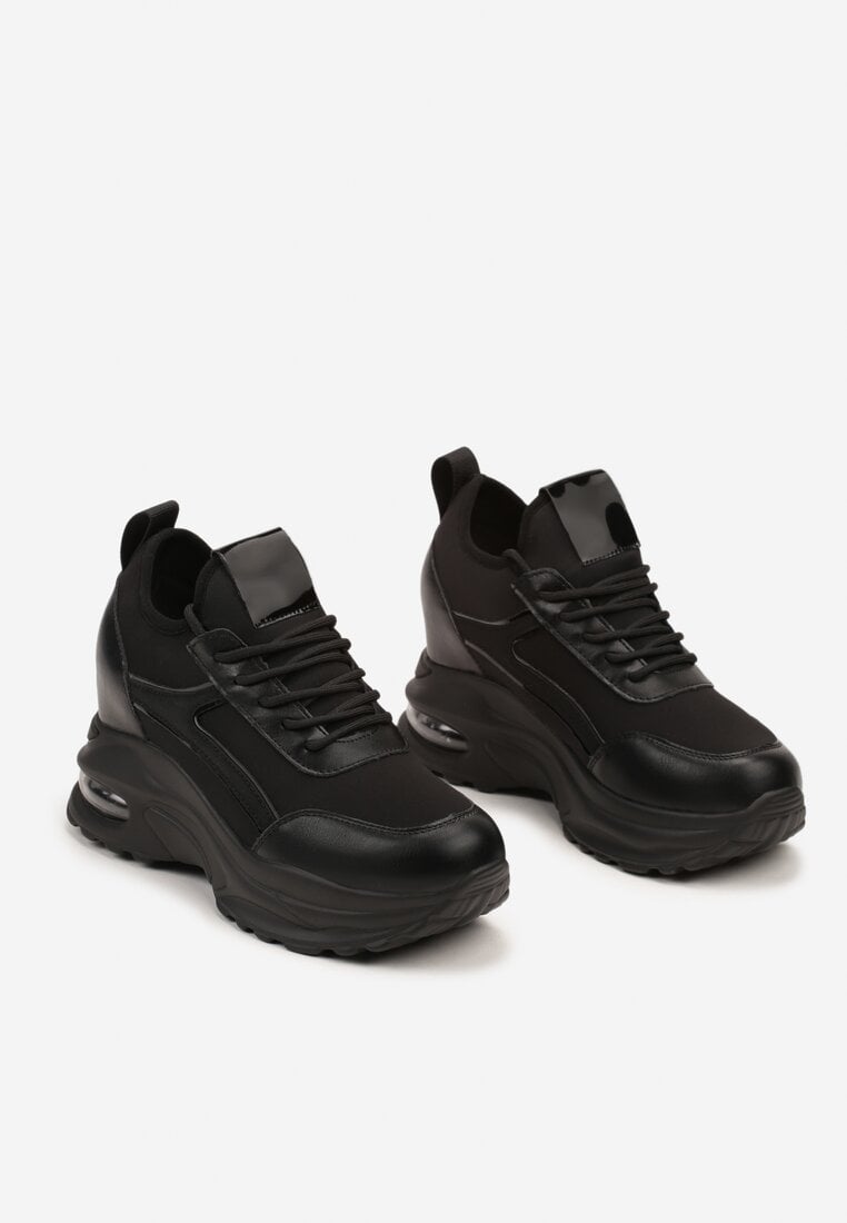 Czarne Sneakersy na Ukrytym Koturnie z Metalicznymi Wstawkami Vlivina