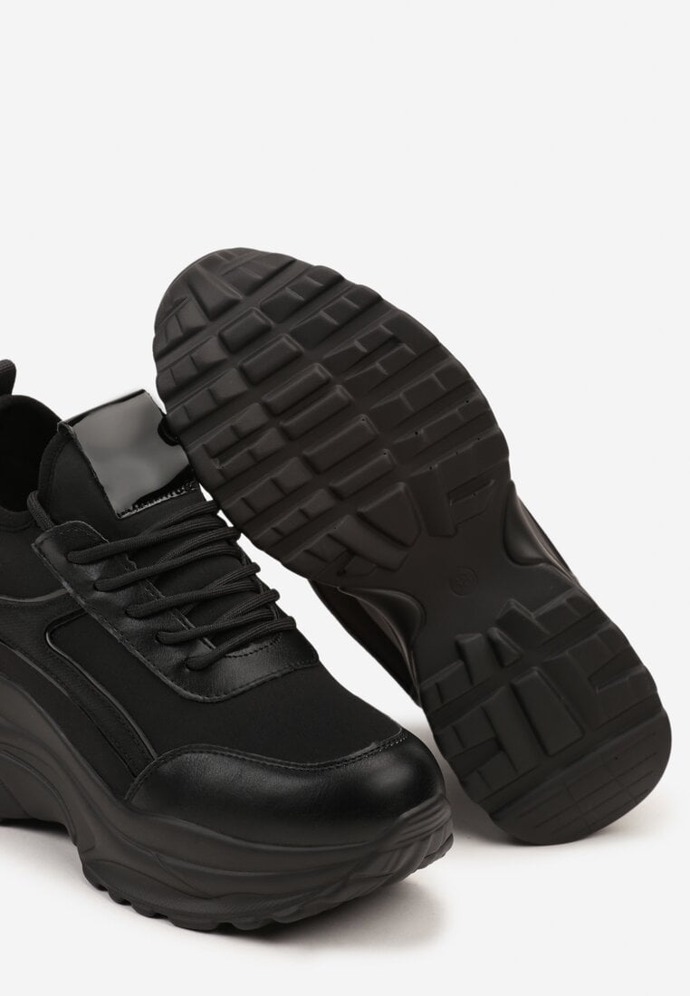 Czarne Sneakersy na Ukrytym Koturnie z Metalicznymi Wstawkami Vlivina