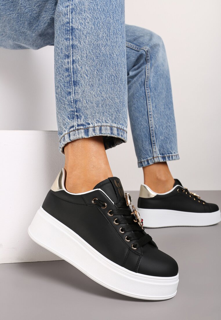 Czarne Płaskie Sneakersy z Aplikacją Pszczoły i Cyrkoniami Vlionea