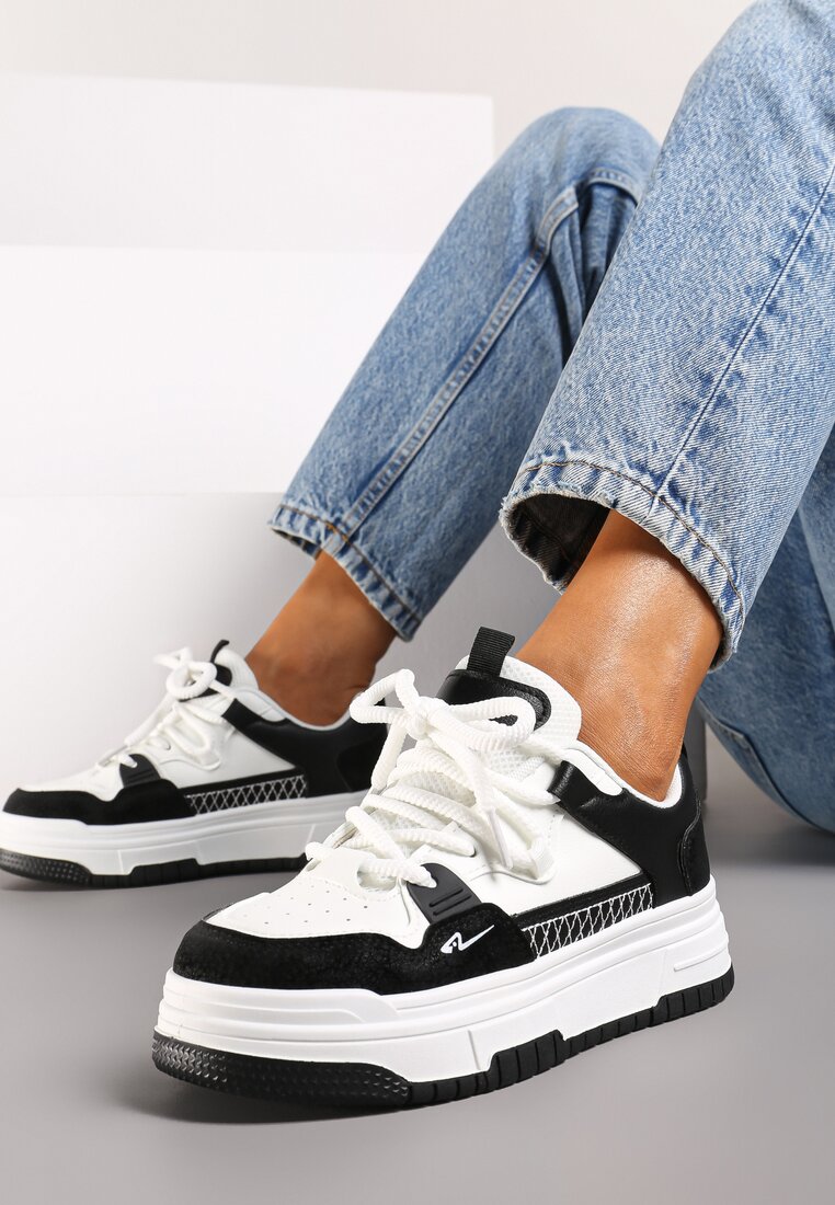 Czarne Płaskie Klasyczne Sneakersy Sznurowane Mlitha