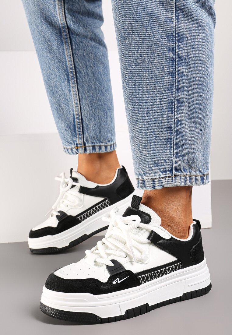 Czarne Płaskie Klasyczne Sneakersy Sznurowane Mlitha