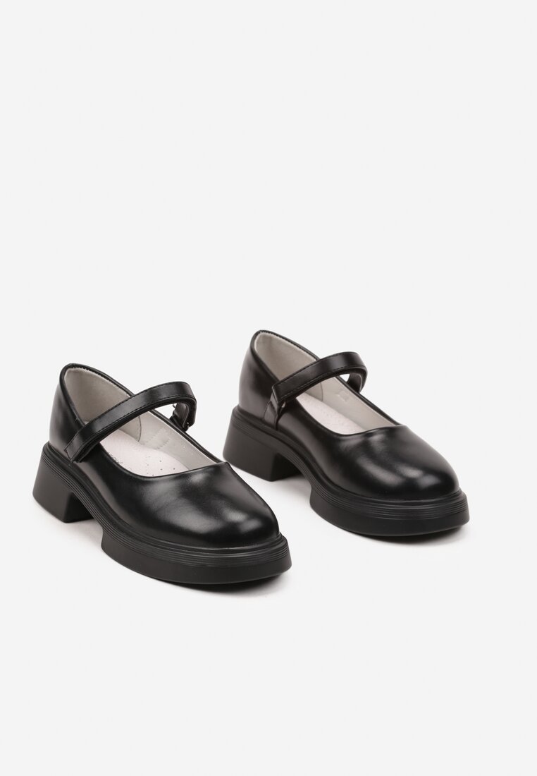 Czarne Półbuty na Grubej Podeszwie ze Skórzaną Wkładką na Rzep Poleria