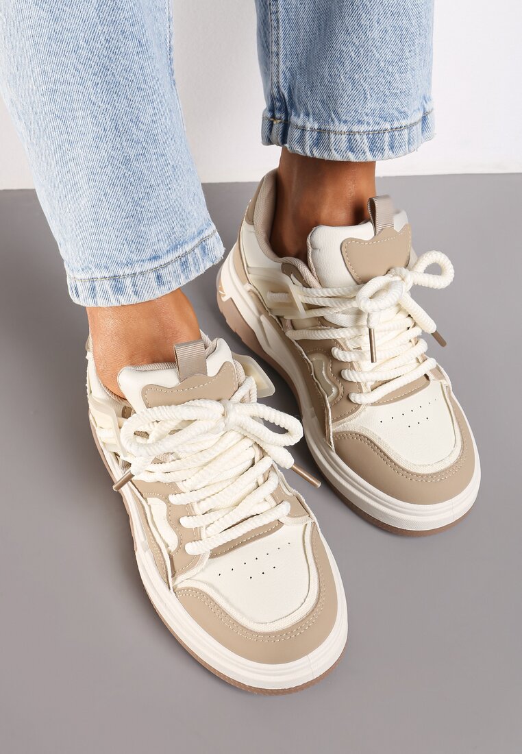 Ciemnobeżowe Płaskie Sneakersy z Geometrycznym Zdobieniem Evithia