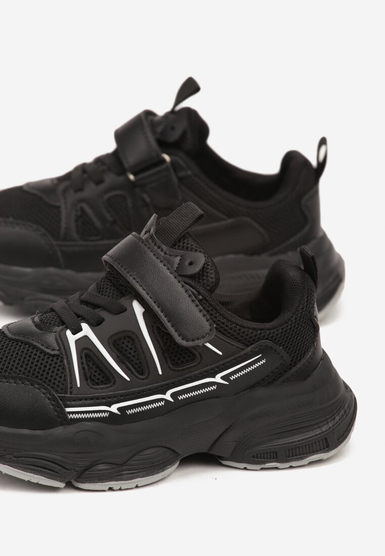 Czarne Płaskie Buty Sportowe Sneakersy na Rzep z Geometrycznym Wzorem Ceniefra