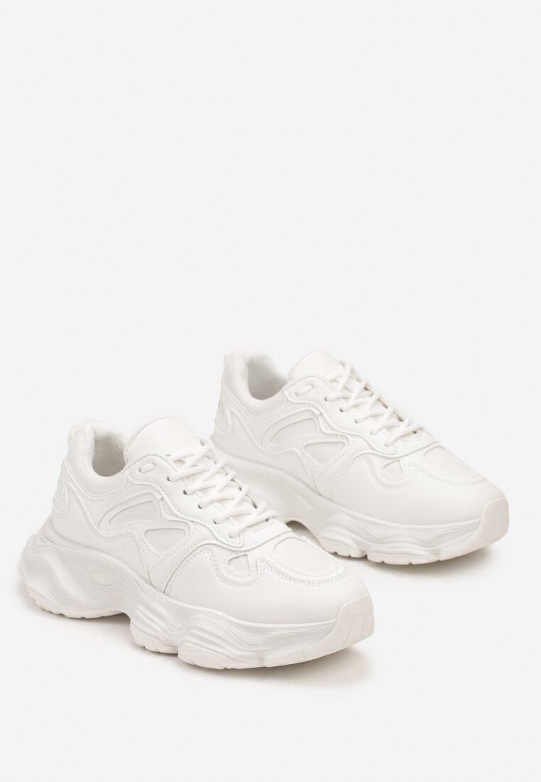 Białe Sneakersy na Grubej Podeszwie z Geometrycznym Wzorem Mevanira