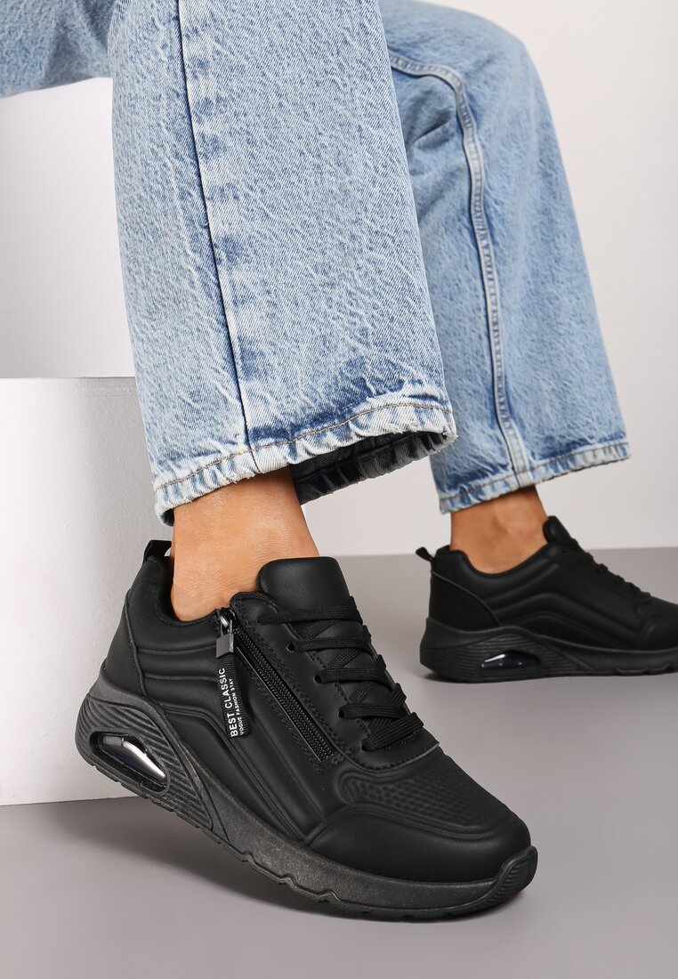 Czarne Sneakersy na Grubej Podeszwie z Tłoczonymi Paskami Justinalin