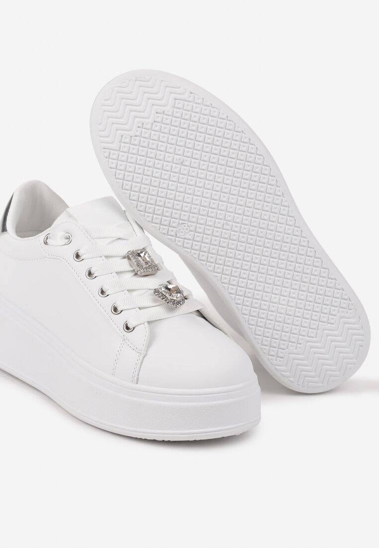 Biało-Srebrne Sneakersy na Platformie z Ozdobnymi Aplikacjami na Sznurówkach Altheati