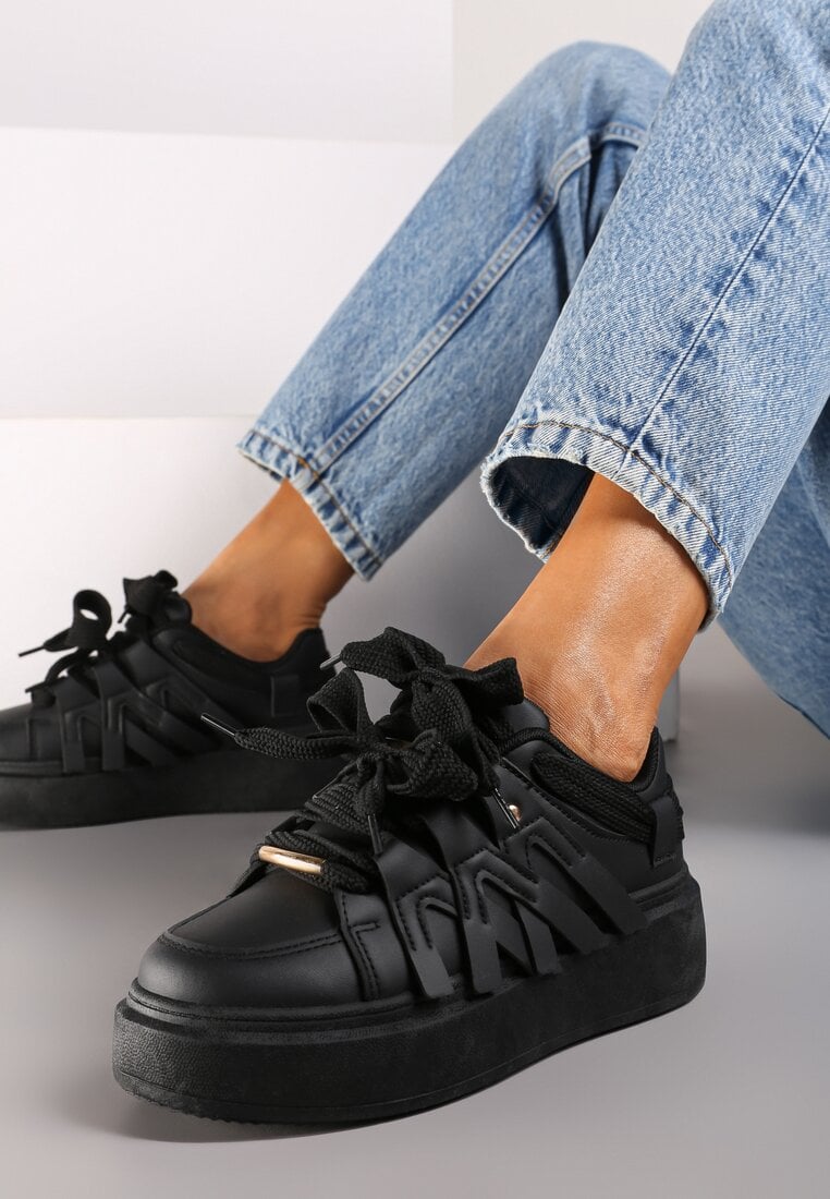 Czarne Sneakersy na Grubej Podeszwie z Ozdobnymi Paskami Leristhra