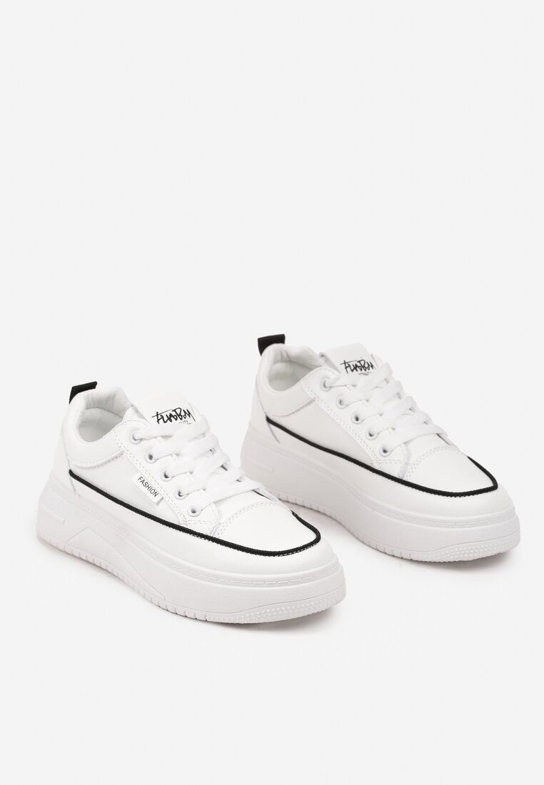 Białe Sznurowane Sneakersy na Grubej Tłoczonej Podeszwie Erisalise