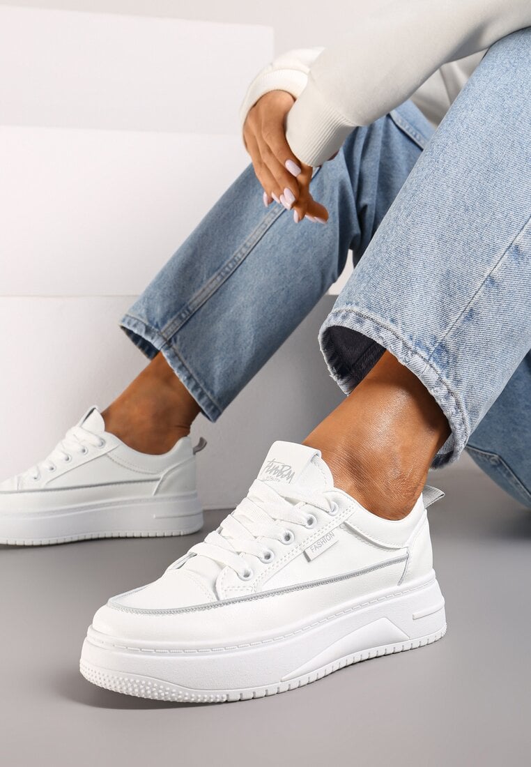 Biało-Szare Sznurowane Sneakersy na Grubej Tłoczonej Podeszwie Erisalise