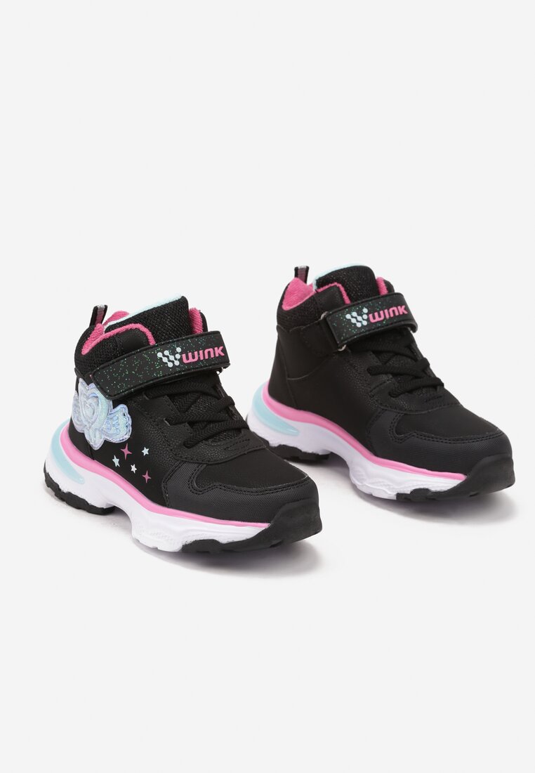 Czarne Płaskie Buty Sportowe Sneakersy z Ledami i Aplikacją Serca Eriaianne