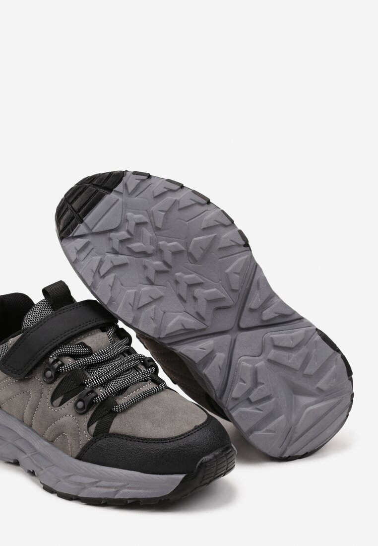 Szare Płaskie Buty Sportowe Sneakersy z Tłoczoną Podeszwą na Rzep Olirae
