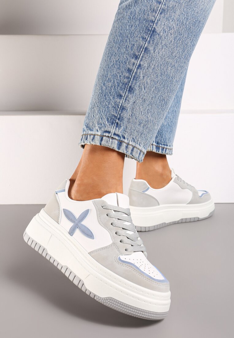 Biało-Szare Sznurowane Sneakersy na Grubszej Podeszwie z Geometrycznym Wzorem Sairana