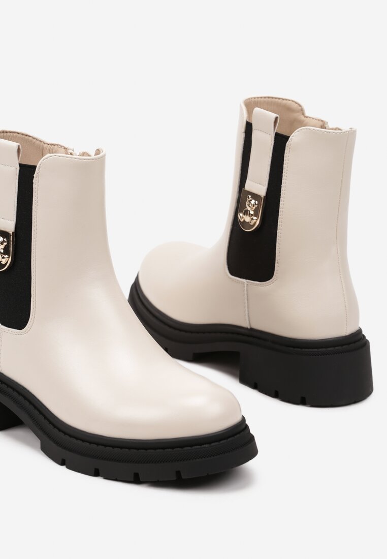 Botine Bej