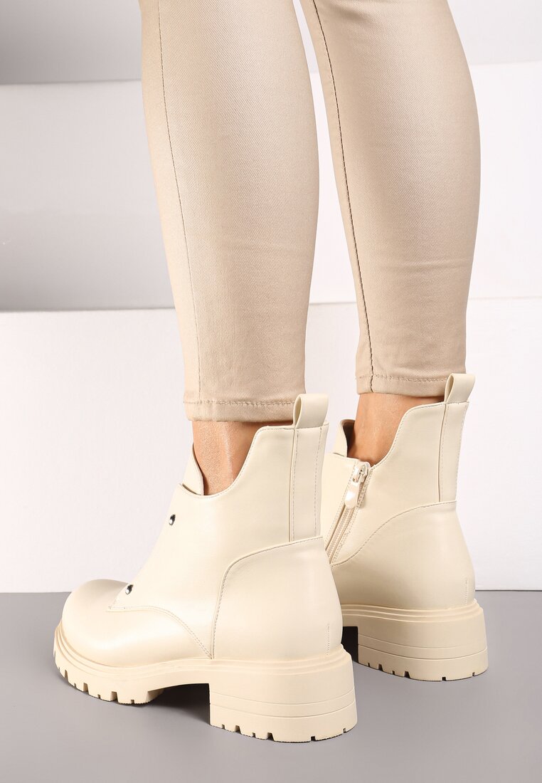 Botine Bej