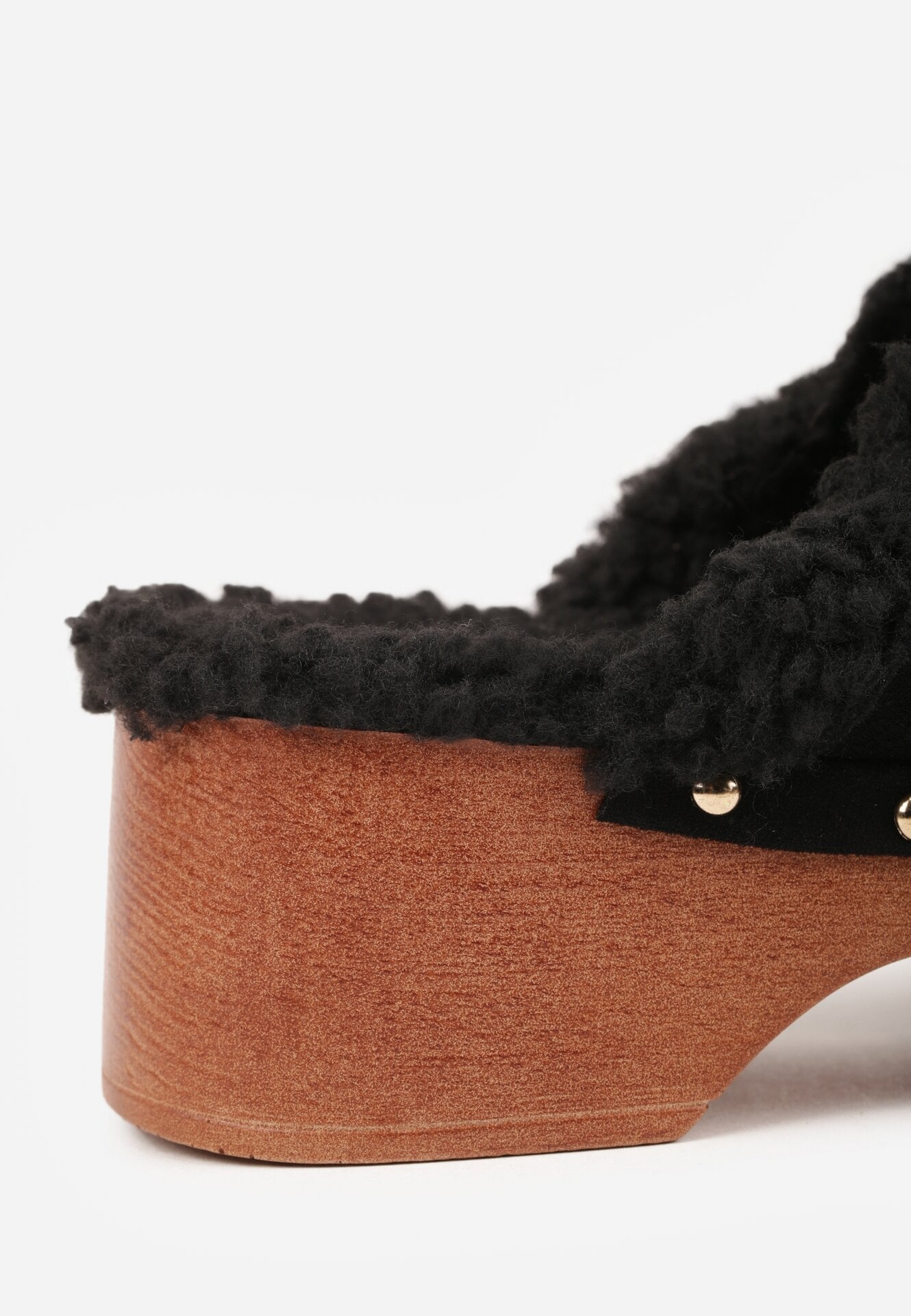 Czarne Klapki Typu Mule na Grubej Podeszwie z Barankiem i Ćwiekami Cretinea