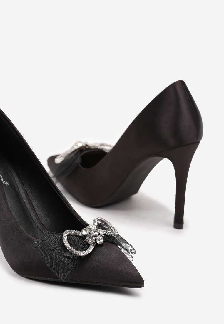 Czarne Szpilki z Satynowego Materiału z Kokardką i Cyrkoniami Tainey