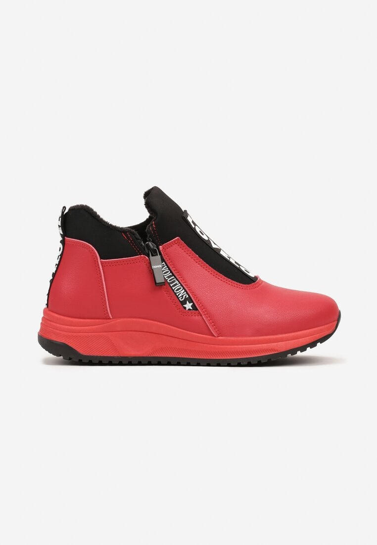 Czerwone Płaskie Sneakersy z Ozdobnym Napisem Nerelisa