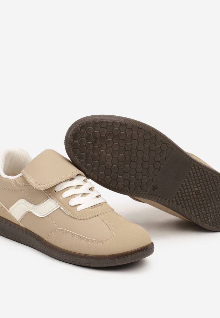 Ciemnobeżowe Sneakersy z Wywiniętym Językiem i Geometryczną Wstawką Riaviana