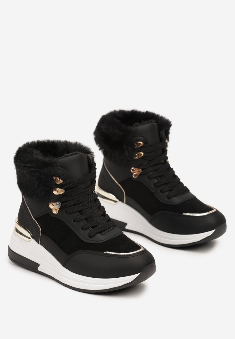 Czarne Sneakersy na Ukrytym Koturnie z Futerkową Wstawką i Metalicznym Akcentem Kaivn