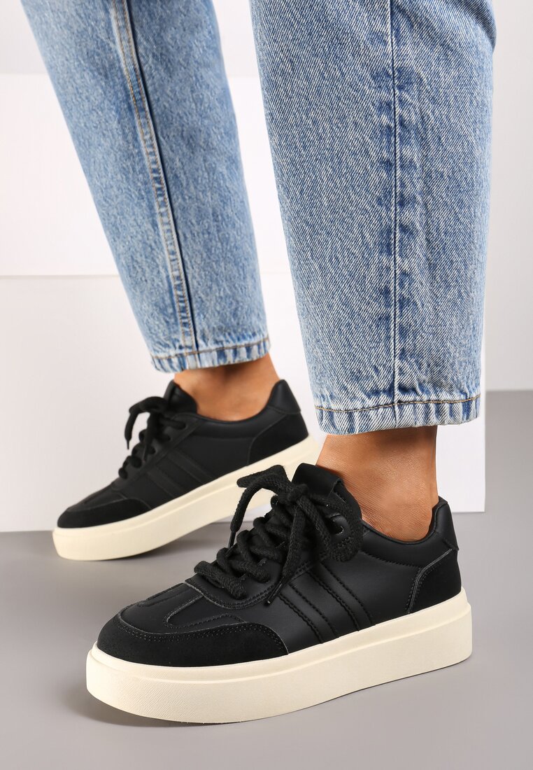 Czarne Sneakersy na Grubej Podeszwie z Paskami i Sznurowaniem Tiariel
