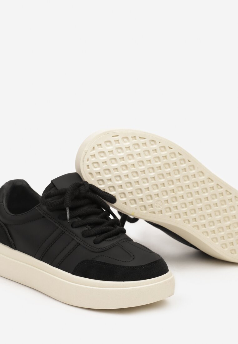 Czarne Sneakersy na Grubej Podeszwie z Paskami i Sznurowaniem Tiariel