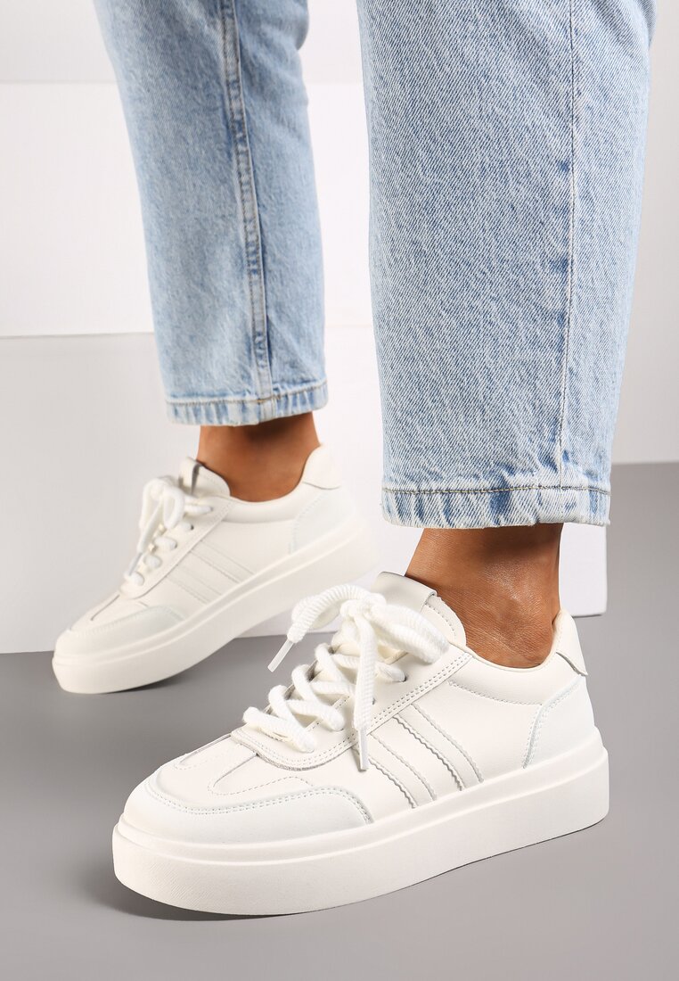 Białe Sneakersy na Grubej Podeszwie z Paskami i Sznurowaniem Tiariel