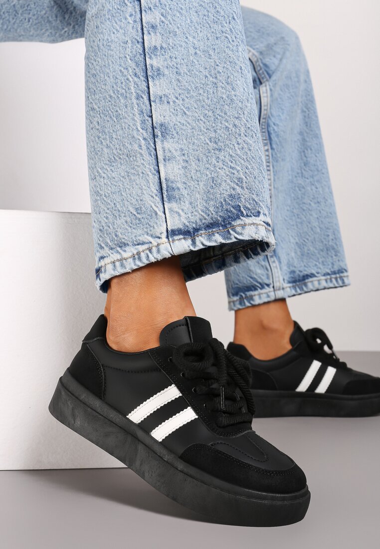 Czarno-Białe Sneakersy na Grubej Podeszwie z Paskami i Sznurowaniem Tiariel