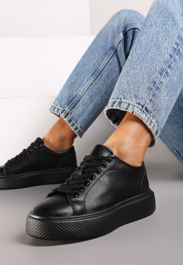 Czarne Klasyczne Sznurowane Sneakersy na Grubej Podeszwie Teralla