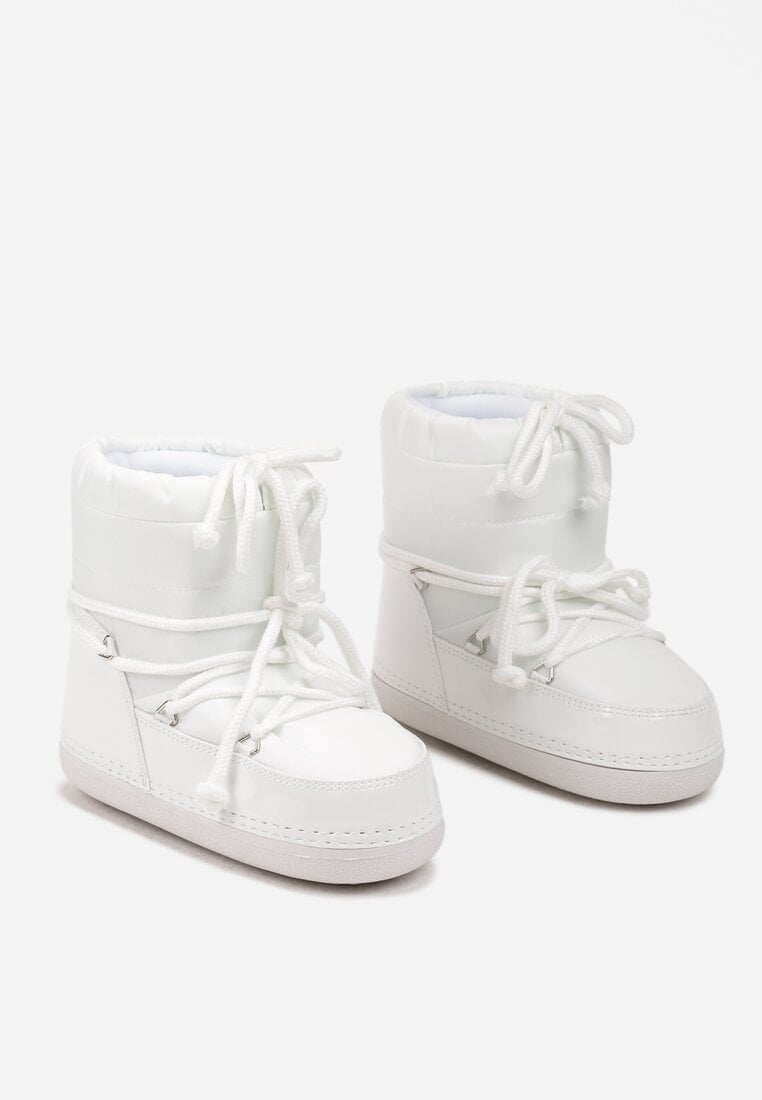 Białe Sznurowane Śniegowce na Płaskiej Podeszwie ze Ściągaczem Cialora