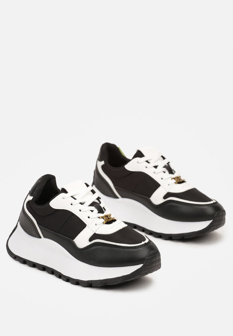 Czarne Sneakersy na Platformie z Ozdobną Aplikacją Przy Wiązaniu Amirorae
