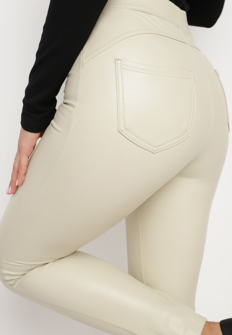 Jasnobeżowe  Legginsy z Ekoskóry z Wysokim Stanem i Imitacją Kieszeni Merievia