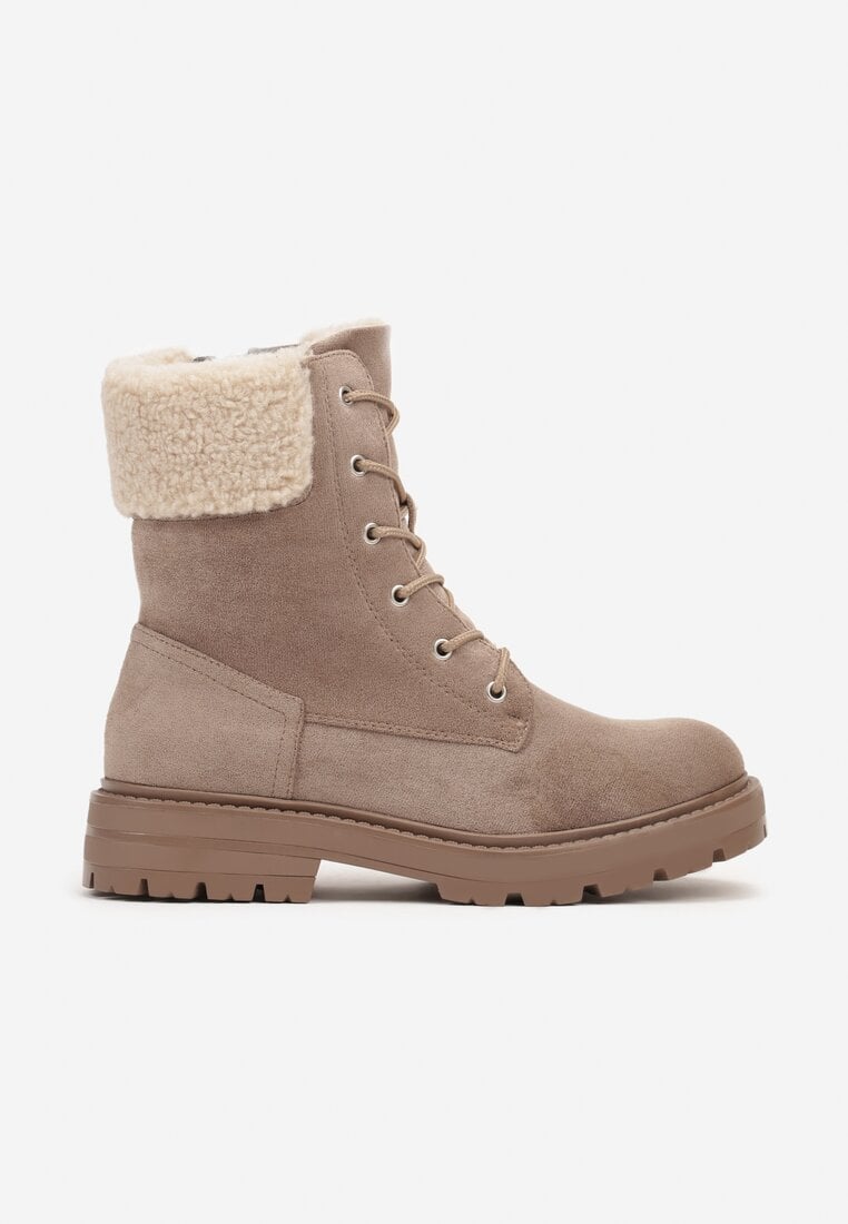 Beżowe Botki Workery na Płaskiej Podeszwie Zdobione Futerkiem Typu Baranek Nevasilla