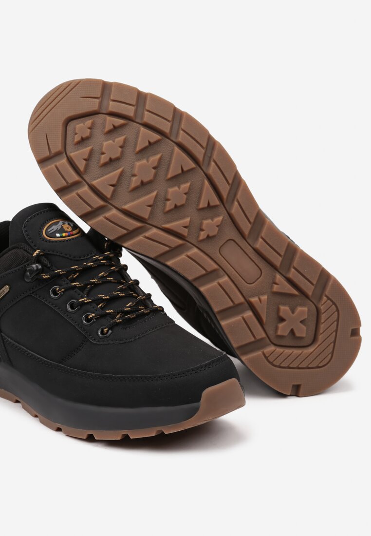 Czarne Buty Sportowe w Trekkingowym Stylu na Grubej Podeszwie Vilobria