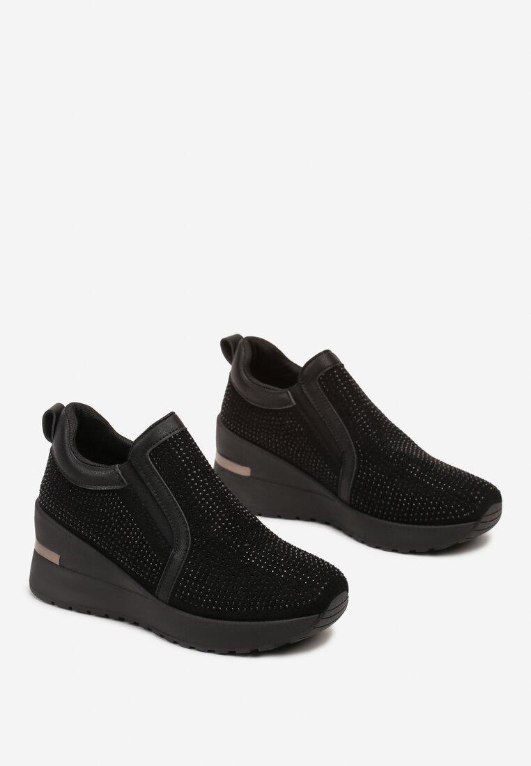 Czarne Sneakersy na Koturnie z Metaliczną Wstawką i Cyrkoniami Melobina