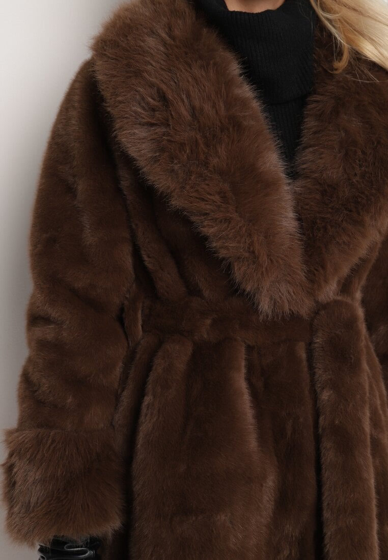 Brązowy Futerkowy Płaszcz z Szerokim Kołnierzem i Mankietami z Wiązanym Paskiem Viaruna
