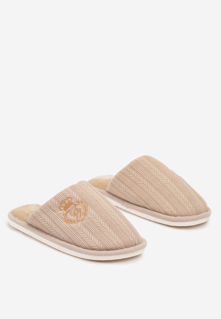 Bézs Papucs