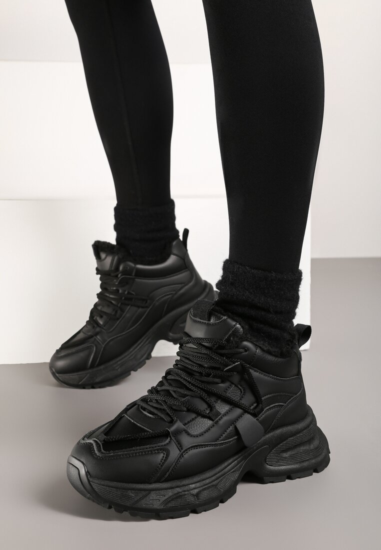 Czarne Sneakersy na Grubej Podeszwie z Futrzaną Wyściółką Miada