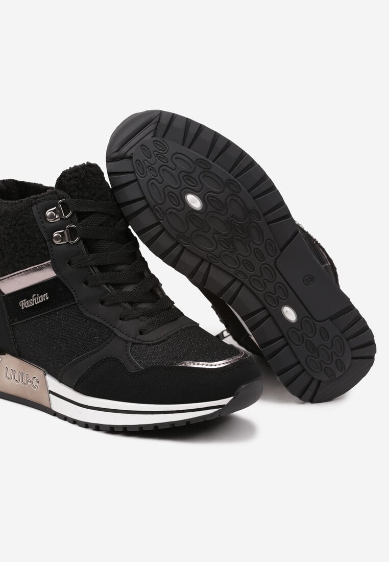Czarne Sneakersy z Futrem Metaliczną Wstawką i Brokatowym Połyskiem Saliwenna